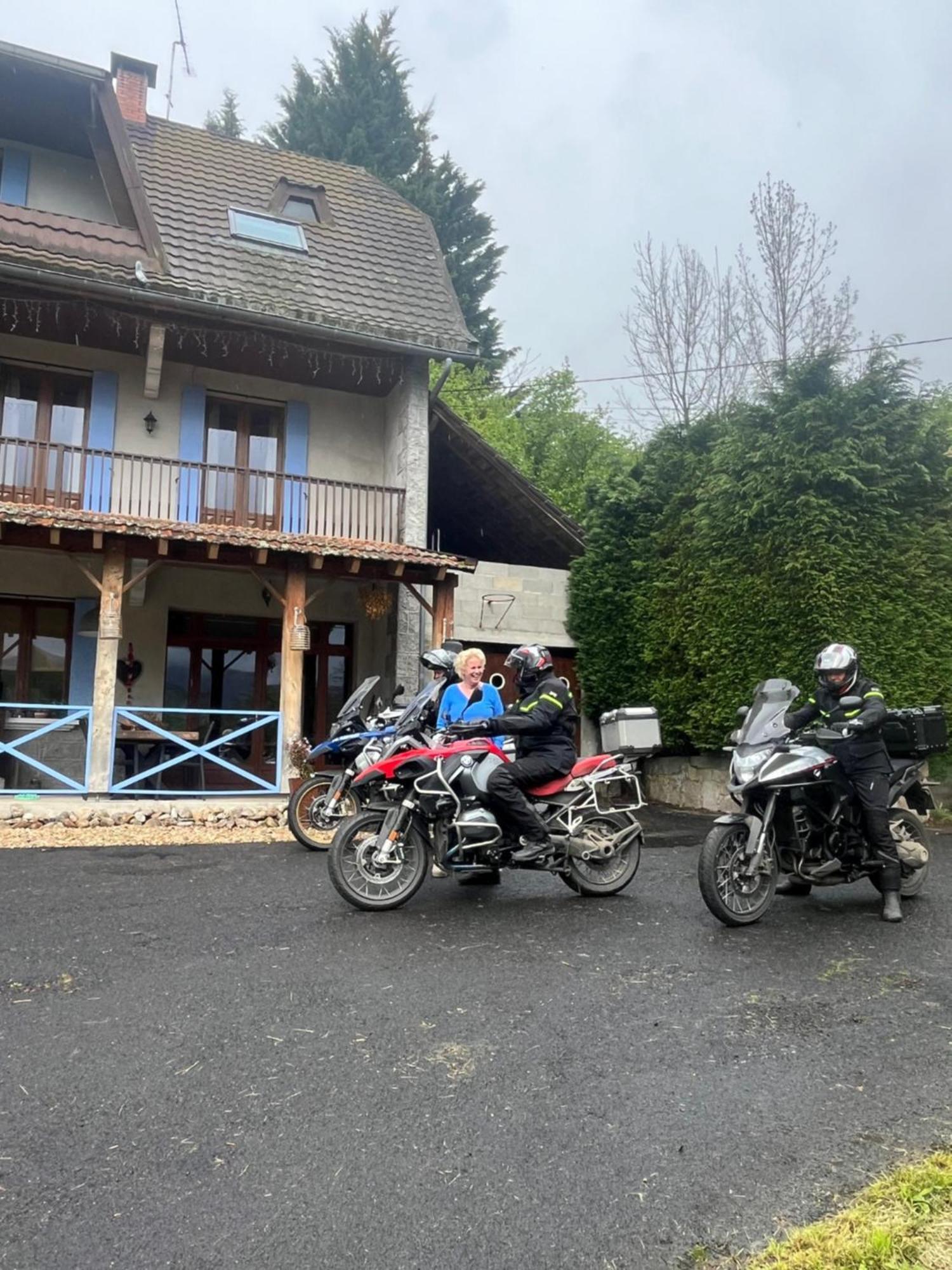 La Maison Du Chevalier Мара Экстерьер фото